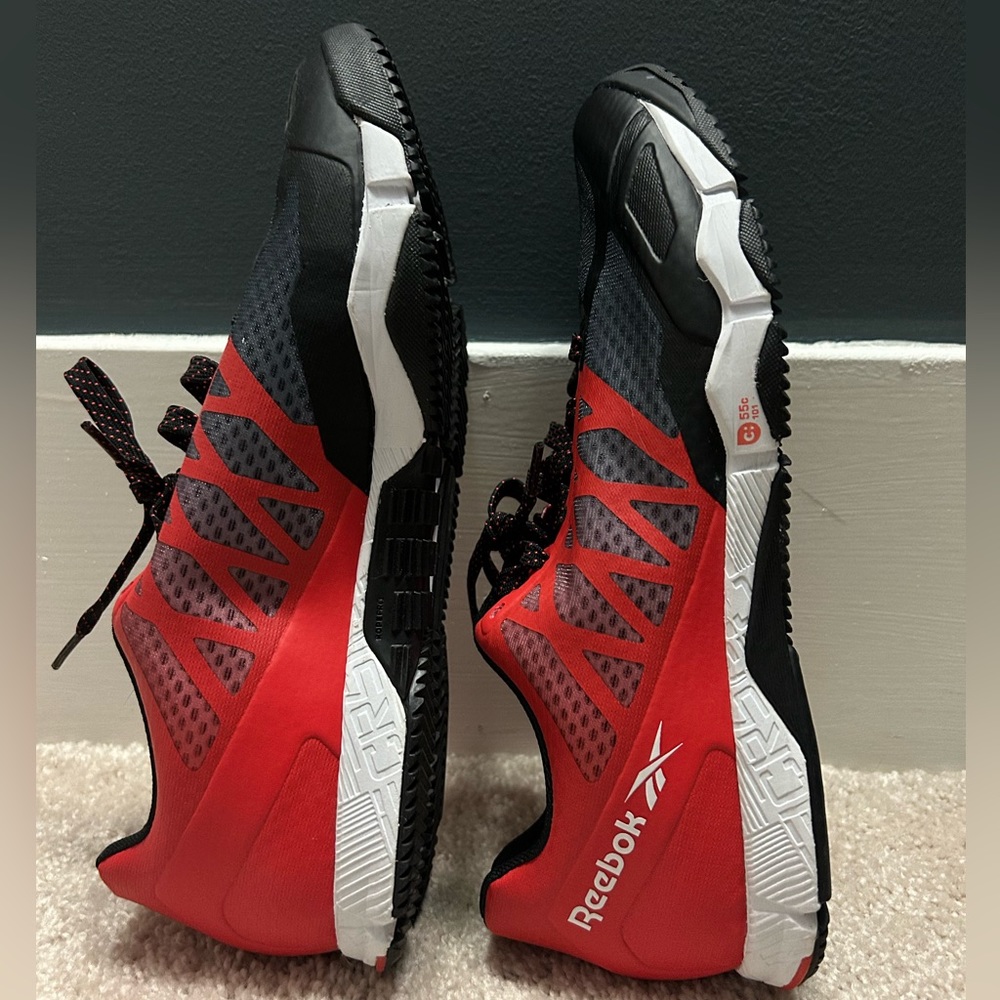 Brand new Reebok cross trainers (men’s size 9)